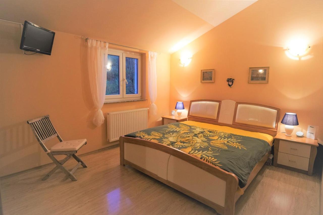 Apartments Coral, Klimno, Island Krk Dış mekan fotoğraf