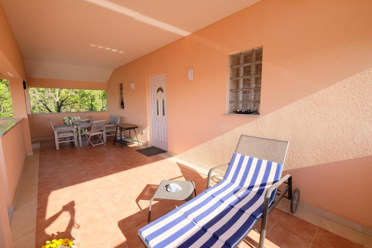 Apartments Coral, Klimno, Island Krk Dış mekan fotoğraf