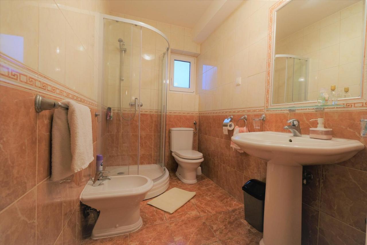 Apartments Coral, Klimno, Island Krk Dış mekan fotoğraf