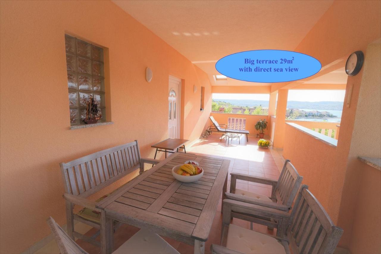 Apartments Coral, Klimno, Island Krk Dış mekan fotoğraf