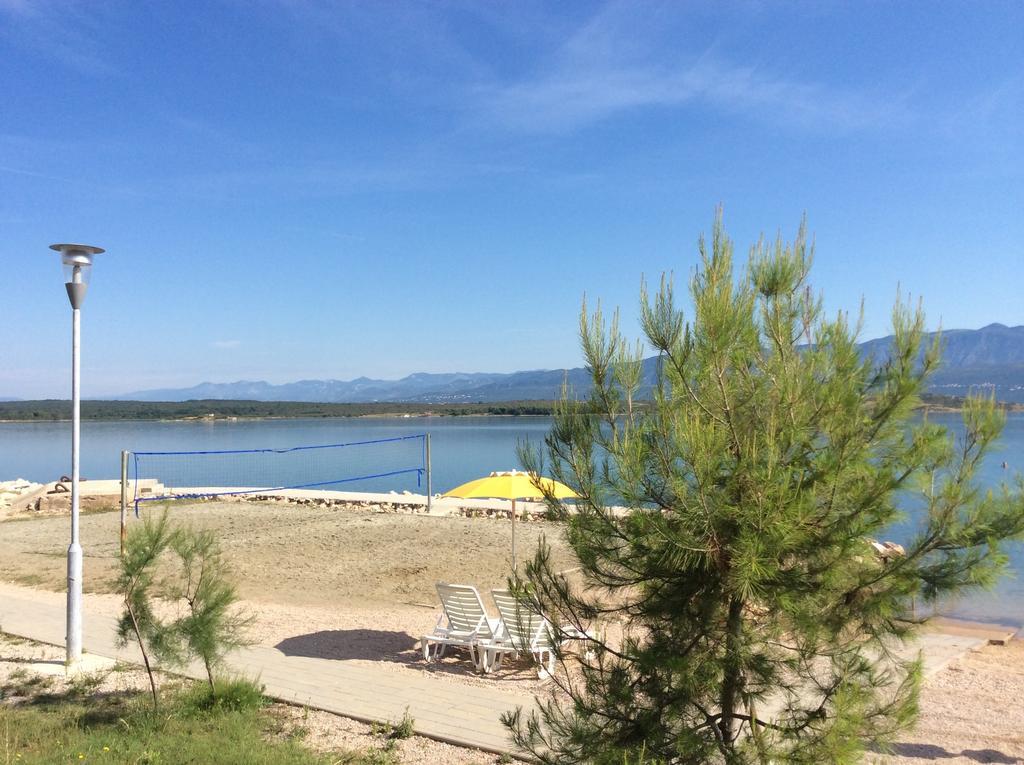 Apartments Coral, Klimno, Island Krk Dış mekan fotoğraf